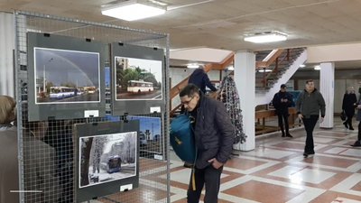 "Крізь десятиліття – на тролейбусі": у Рівному відкрили фотовиставку "Крізь десятиліття – на тролейбусі": у Рівному відкрили фотовиставку