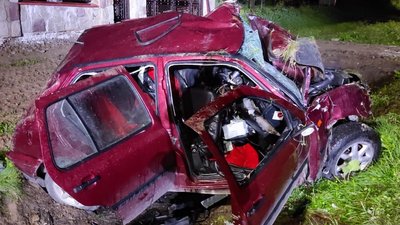 На Львівщині внаслідок зіткнення двох автомобілів загинуло троє людей На Львівщині внаслідок зіткнення двох автомобілів загинуло троє людей