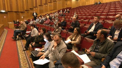 "Це — як весільний генерал" — аналітик Руху ЧЕСНО про Івано-Франківську районну раду "Це — як весільний генерал" — аналітик Руху ЧЕСНО про Івано-Франківську районну раду