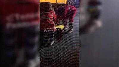 ТЦК у Чернігові: чоловік на ходу вистрибнув з мікроавтобуса та травмував голову