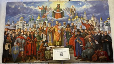 У Чернівцях відкрили виставку з реалістичними фігурами видатних українців У Чернівцях відкрили виставку з реалістичними фігурами видатних українців