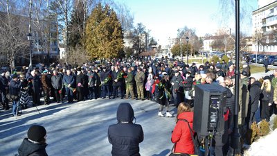 У Житомирі вшанували пам'ять військових, які загинули в Афганістані У Житомирі вшанували пам'ять військових, які загинули в Афганістані