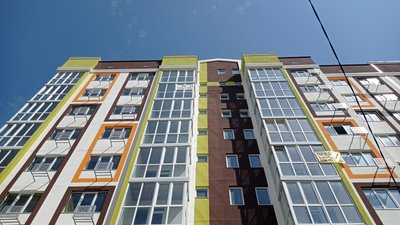 У Полтаві люди вдруге зібралися біля міськради, бо не можуть заселитися до квартир: що просять У Полтаві люди вдруге зібралися біля міськради, бо не можуть заселитися до квартир: що просять