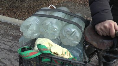 Село Новоселівка Перша Донецька область обстріли вода люди Село Новоселівка Перша Донецька область обстріли вода люди