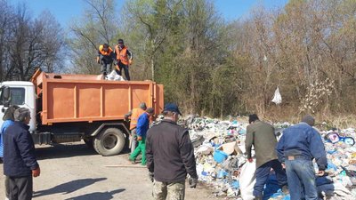 Стихійні сміттєзвалища на Франківщині: що кажуть в Мінприроди, облдержадміністрації і поліції