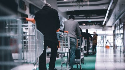 Магазини з непродовольчими товарами у Сумах почнуть працювати на видачу