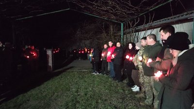 Зустрічали з лампадками посеред ночі: на війні з Росією загинув буковинець Зустрічали з лампадками посеред ночі: на війні з Росією загинув буковинець