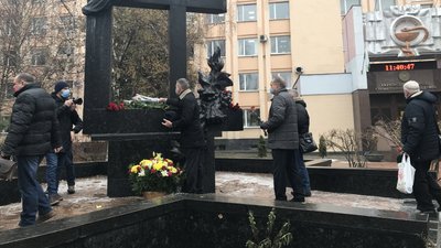 У Полтаві поклали квіти до пам’ятника ліквідаторам аварії на ЧАЕС
