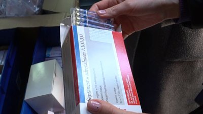 Мікроавтобус і ліки: волонтери передали допомогу тернопільським поліцейським Мікроавтобус і ліки: волонтери передали допомогу тернопільським поліцейським
