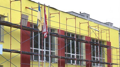 У Черкасах ремонтують спортзал школи, у якому не проводили фізкультуру 10 років У Черкасах ремонтують спортзал школи, у якому не проводили фізкультуру 10 років