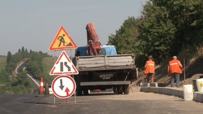 На Черкащині триває ремонт дороги державного значення