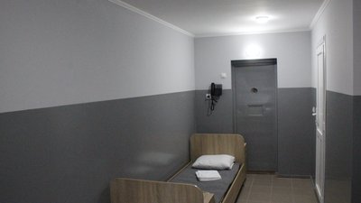 Скільки платять у Полтавській установі виконання покарань