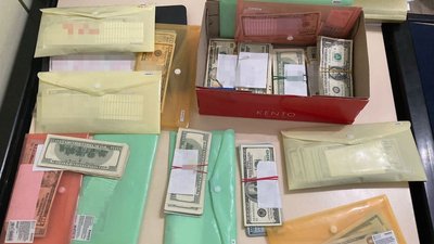 На Житомирщині СБУ заблокувала загальнонаціональний канал збуту контрафактних цигарок На Житомирщині СБУ заблокувала загальнонаціональний канал збуту контрафактних цигарок