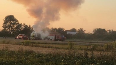 На Івано-Франківщині у полі загорівся комбайн