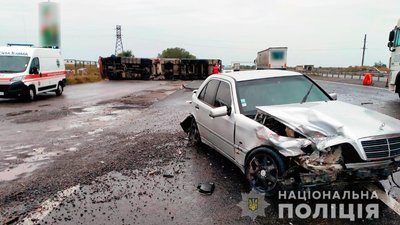 На Полтавщині через аварію травмувалися двоє людей На Полтавщині через аварію травмувалися двоє людей