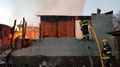 На Житомирщині житловий сектор постраждав внаслідок артилерійського удару