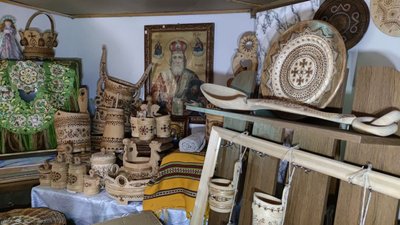 Гуцульське бондарство визнали надбанням культурної спадщини України – історія майстра з Буковини Гуцульське бондарство визнали надбанням культурної спадщини України – історія майстра з Буковини