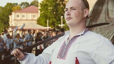 Дмитро Стула під час реконструкцій історичних подій у Тернополі Дмитро Стула під час реконструкцій історичних подій у Тернополі