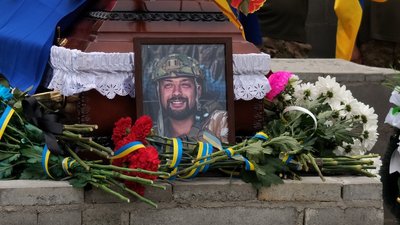 Боєць 36-ї окремої бригади морської піхоти Іван Барзух. У селі Лимани Миколаївської області 26 липня попрощалися із загиблим бійцем 36-ї окремої бригади морської піхоти Іваном Барзухом. Чоловік народився у Станіславській громаді, що на Херсонщині Боєць 36-ї окремої бригади морської піхоти Іван Барзух. У селі Лимани Миколаївської області 26 липня попрощалися із загиблим бійцем 36-ї окремої бригади морської піхоти Іваном Барзухом. Чоловік народився у Станіславській громаді, що на Херсонщині
