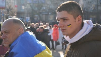 "Ми не хотіли іти в Росію". Історія двох студенток, які організували Майдан в Кропивницькому "Ми не хотіли іти в Росію". Історія двох студенток, які організували Майдан в Кропивницькому