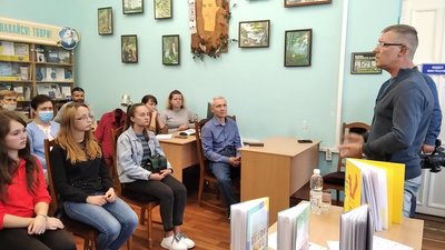 У Житомирі відновили безкоштовні навчання з жестової мови У Житомирі відновили безкоштовні навчання з жестової мови