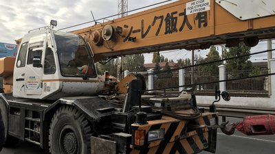 В Одесі вантажний кран протаранив маршрутку: троє людей травмувалися В Одесі вантажний кран протаранив маршрутку: троє людей травмувалися