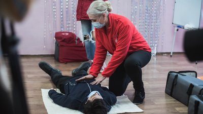 Дітей навчають безпеці. У миколаївській школі відбулись комплексні навчання Дітей навчають безпеці. У миколаївській школі відбулись комплексні навчання