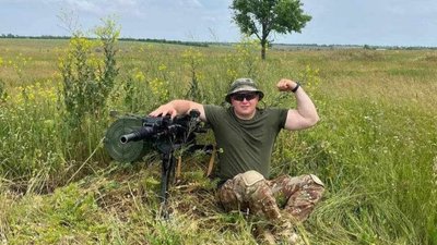 Під Бахмутом загинув боєць з Херсонщини Віктор Семенюк Під Бахмутом загинув боєць з Херсонщини Віктор Семенюк