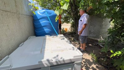 Криниці непридатні після підтоплення. У селі на Миколаївщині встановили систему очищення води Криниці непридатні після підтоплення. У селі на Миколаївщині встановили систему очищення води