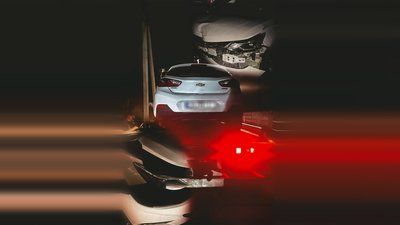 У комендантську намагався втекти від патрульних, але в'їхав у паркан