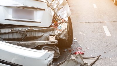ДТП з потерпілими сталися на Чернігівщині: зіткнулись з деревом і трансформатором