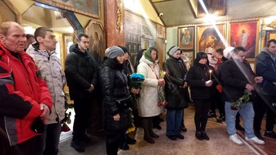 "Він зібрався і зрозумів, що це справа всіх, кожного". У Сумах поховали рядового Дмитра Рибця "Він зібрався і зрозумів, що це справа всіх, кожного". У Сумах поховали рядового Дмитра Рибця