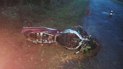 На Чернігівщині в ДТП загинув мотоцикліст, пасажирка в реанімації На Чернігівщині в ДТП загинув мотоцикліст, пасажирка в реанімації