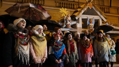 Хористи виконали кілька колядок Хористи виконали кілька колядок
