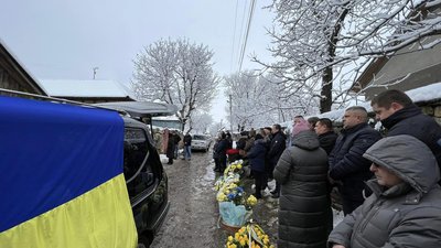 На Тернопільщині попрощалися із загиблими військовослужбовцями