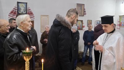 Молились за мир в Україні: різдвяні богослужіння у Кропивницькому Молились за мир в Україні: різдвяні богослужіння у Кропивницькому