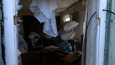 "Прокидаюсь – стеля сиплеться на голову": як росіяни обстрілювали Семенівську громаду, що на Чернігівщині "Прокидаюсь – стеля сиплеться на голову": як росіяни обстрілювали Семенівську громаду, що на Чернігівщині