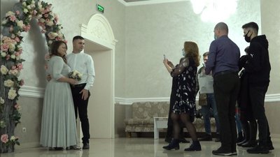 Весілля у "дзеркальну" дату: скільки молодят сьогодні побрались у Черкасах Весілля у "дзеркальну" дату: скільки молодят сьогодні побрались у Черкасах