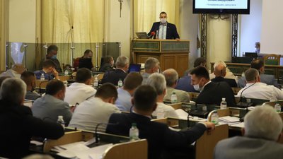 Депутати Львівської облради назвали роботу Уряду у боротьбі із COVID-19 незадовільною