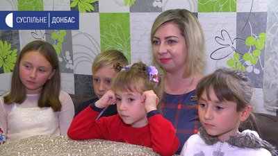 25 дітей на 3 сім’ї: у Лисичанську створили будинки сімейного типу 25 дітей на 3 сім’ї: у Лисичанську створили будинки сімейного типу