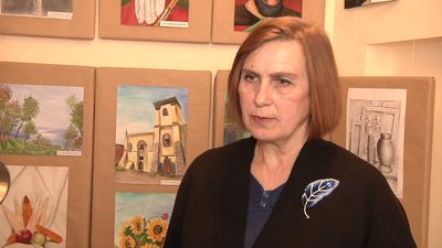 художниця Запорізької обласної бібліотеки для дітей «Юний читач», викладачка бібліотечної художньої студії «Уроки різноколірного чарівництва» Ніна Муленко художниця Запорізької обласної бібліотеки для дітей «Юний читач», викладачка бібліотечної художньої студії «Уроки різноколірного чарівництва» Ніна Муленко