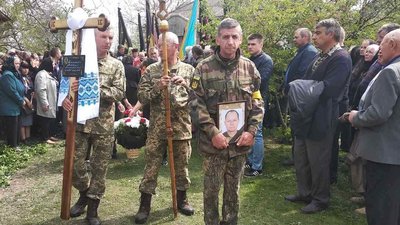 Прощання з бійцем Віталієм Мамуньком Прощання з бійцем Віталієм Мамуньком