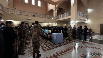 У Мукачеві попрощалися з полеглим військовим Анатолієм Горським У Мукачеві попрощалися з полеглим військовим Анатолієм Горським
