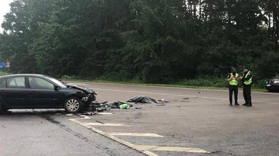 На Львівщині на автодорозі Київ-Чоп зіткнулися автомобілі: дві людини загинули