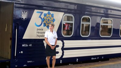 10 поїздів "Укрзалізниці" запізнилися до пунктів призначення. Компанія пояснила чому