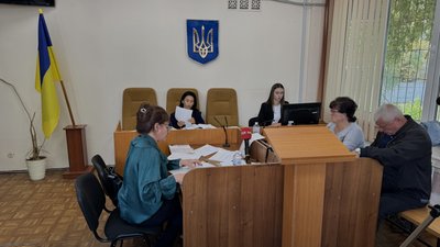 позов батьків Олександра Петраківського до військового шпиталю, засідання суду