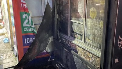 У Харкові вночі горіли чотири пересувні тютюнові кіоски — підозрюють підпал