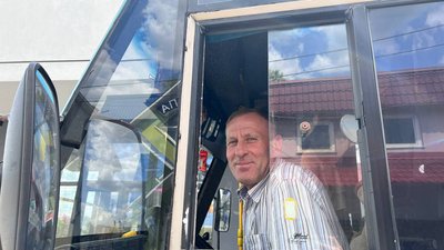 "Військовий сперся на милицю і чекав на автобус": ситуація на автостанції Тернопільщини "Військовий сперся на милицю і чекав на автобус": ситуація на автостанції Тернопільщини