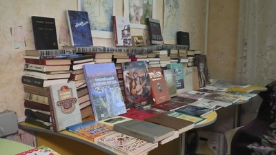 Врятувала книги з-під Бахмута Врятувала книги з-під Бахмута