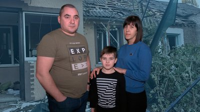 “Найголовніше, що усі залишились неушкоджені”. Історія родини, яка залишилась без даху над головою
